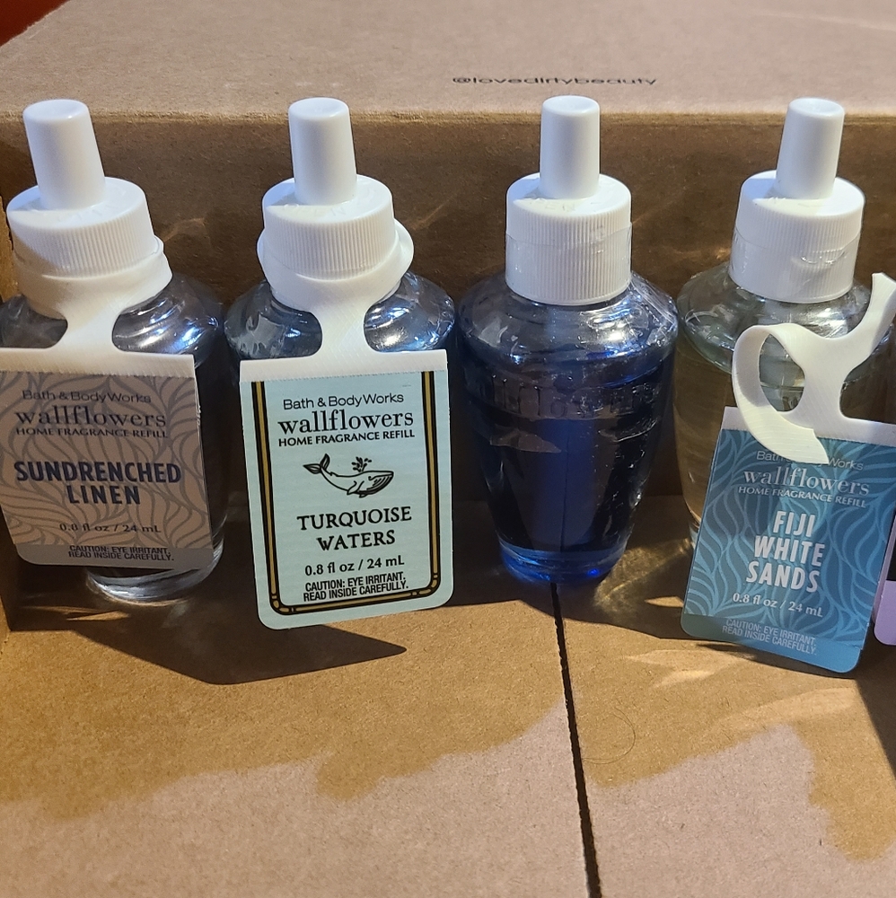 5 bath and Body Works wallflowers